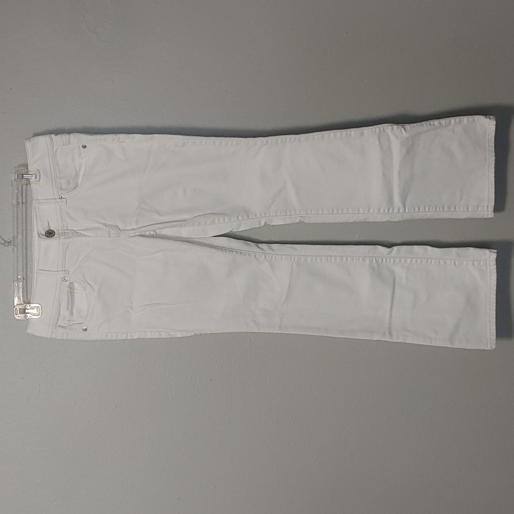 American Eagle White Boot Cut Jeans Size:8✨️Moving end of January 2025!Must go✨